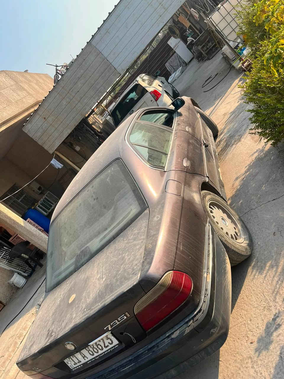 السلام عليكم BWMموديل 1996 محرك 735 v8وكير جديد تخم تاير جديد سياره بسمي رقم إنكليزي سيارة مكان السيارة بغداد قرب الدوار التاجيات السعر 37 وبيها مجال ***********
