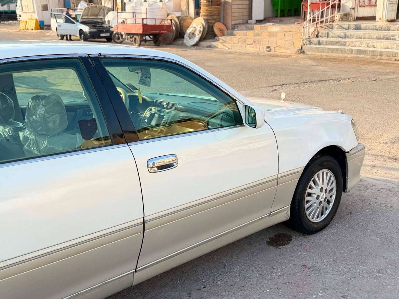 سياره جنون ادوات 3 دكم كير مكينه مكفول جاهز سياره عده تبريد كصه جنده سعر 30 وبيها مجال مكان عماره 
***********
