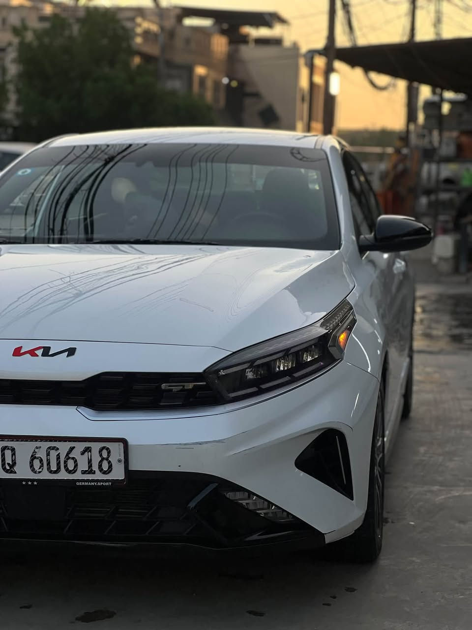 كيا فورتي موديل 2024 GT. line وارد أمريكي
ألون ابيضّ صدفي 

المحرك 2000دوش المرغوب 

السيارة ماشية 32الف 

رقم بغداد أنكليزي السيارة باسمي تحويل ثاني يوم 

سنوية وهزة جديدة

ضربتها موجودة بل سونار 

السيارة خير من الله من كل النواحي كهربائيات كشر ميكانيك

المواصفات:.

1.تشغيل عن بعد 

2.هاند بريك بصمة 

3.تحكم ستيرن

4.رادار  خلفي امامي

5.رادار جانبي مال نقطة عمياء 

وبيها بعد هواية مواصفات معروفة مواصفات ال GT Line

مكان السيارة بغداد الدورة يم جسر حي اسيا

***********

السعر 160 وبيها مجال
