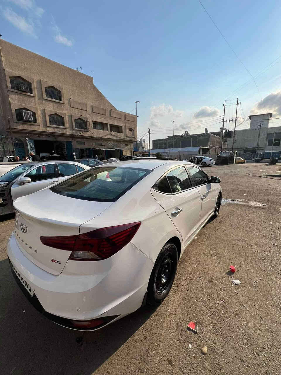 سلام عليكم الانتره خليجي 2020رقم بغداد ثاني يوم التحويل پأسمي  بيه مكانين بارده عله كد شبرين ول باب الخلفي مال سايق بيه صبغ مكاني بغداد باب معضم السعر137
وبيه مجال حك الجيه الاستفسار***********
