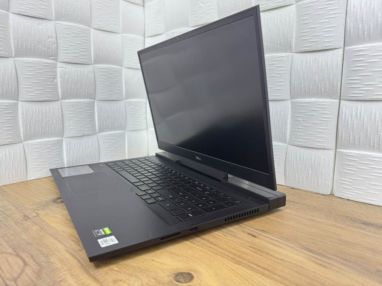 Dell G7 17 7700 Gaming
السعر   900,000 
المواصفات
المعالج
Intel Core I7-10750H
الرام
16GB DDR4
التخزين
512GB NVMe M.2
كارت الشاشة
RTX 2070 - 8GB  115W
الشاشة
17.3 FHD 144Hz
للتواصل واتس: ***********

نص مكتوب في الصور:
- Installed batteries Information about each currently installed battery BATTERY 1 DELL W62W695 NAME MANUFACTURER SMP SERIAL NUMBER 510 CHEMISTRY LiP DESIGN CAPACITY 97,003 mWh FULL CHARGE CAPACITY 67,819 mWh CYCLE COUNT - Recent usage Power states over the last 7 days