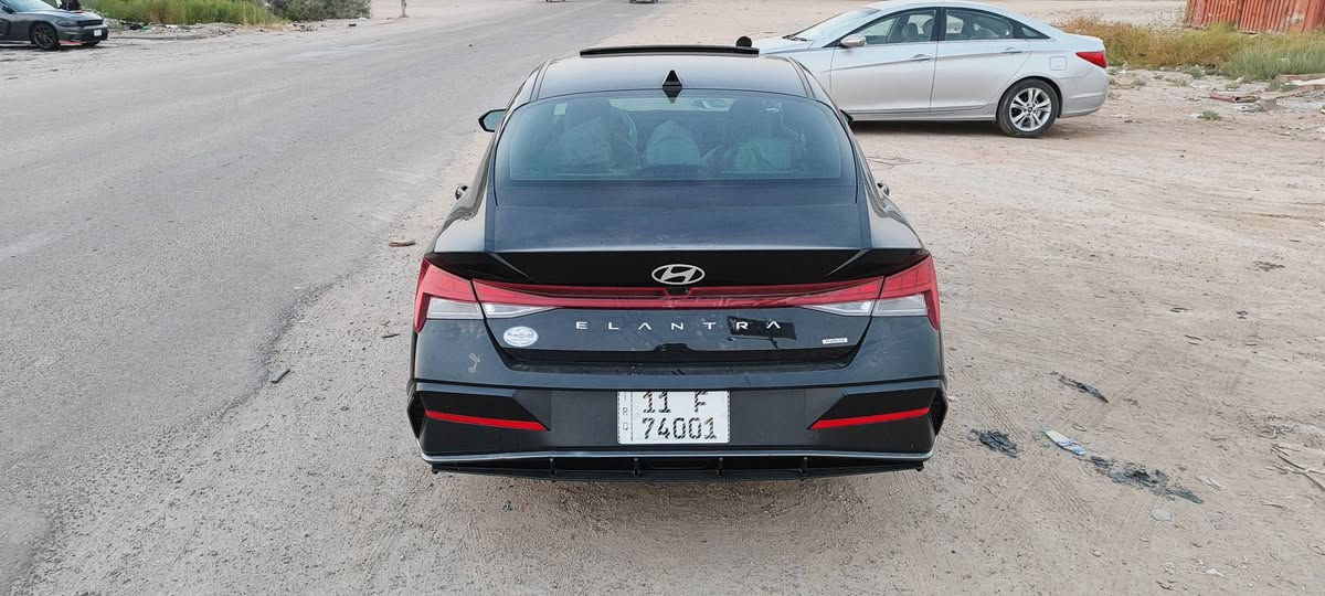 السلام عليكم ورحمه
النترا 25 فول هايبرد للبيع فقط #السعر 126
صبغ ٤ قطع بدون دواخل سابقا كلين الصور موجوده
السياره ماشيه 42 
دخول جديد رقم بغداد جديد 
مكان السياره بابل الإسكندرية 
للاستفسار ***********
