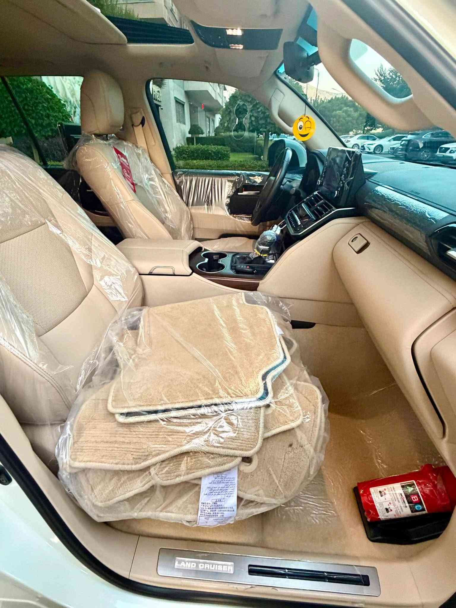 TOYOTA Land cruiser 2024 Limetd
‏48,000 KM📦
🔻ارخص سعر بكل العراق  سعر  668$
        GX.R  ليمتدت
*********** ☎️
‏‎سنة ال‎ضمان شركة SAS
كل غراض بلادي موجود
٥ كاميرا 
ماشييه 48 الف  كم 
‏‎المواصفات :
- محرك 6
‏‎- فتحة سقف ( سلايد ) 
-٣ شاشات 
- شاشات ترفيه خلفية
‏‎- مقاعد جلد 
‏‎- مقاعد كهربائية 
- مقاعد امامية تبريد 
- ⁠تبريد وتدفئة امامي خلفي 
‏‎- بصمة الابواب 
‏‎- صندوق كهربائي
‏‎- مصابيح LED و زينون
-7 راكب 
-شحن واير ليس 
-حساس امامي خلفي 
‏‎- حجم العجلات 20 inch 
مكفول كفاله عام كلشي مابيها بل باكيت

مكفولة كفالة عامة من الدعامية إلى الدعامية
‏‎ بدون صبخ .بدون بارد  ،بدون رصعات ،بدون حتى شخط
‏‎دعاميات هم بدون صبغ ،رمل مابي ،لحية بدون صبخ ..بقية كلها بشرط

محرك كير بشرط مامفتوح
‏‎سيارة حيل نظيفة كلشي عل بلاد لوك
‏‎سنوية زنكة كلشي جديد مدفوع لـ2030
‎‏‎باسمي السنوية بشرط تحويل و خرامة 
‏‎سيارة مابيـها دينار مصرف كامل من كل نواحي
رقم شيمالي 

نفسي يوم /تحويل و وكالة حاظر 
مكانك /داخل سليماني
☎️*********** السليمانية, العراق
