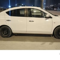 سيارة سني هندي بليته زركة  للبيع موديل 25       ماشية  15 الف يعني زير...