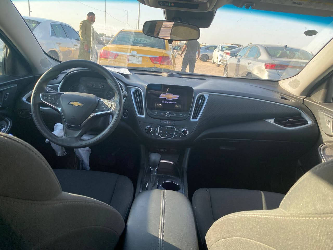 ماليبو ٢٠٢٣ وارد امريكي فول عدا الفتحه 
عداد المسافه ٨٢٠٠٠ كم 
مرقم جديد حره 
*********** واتساب 
السعر ١٤٥  ورقه

