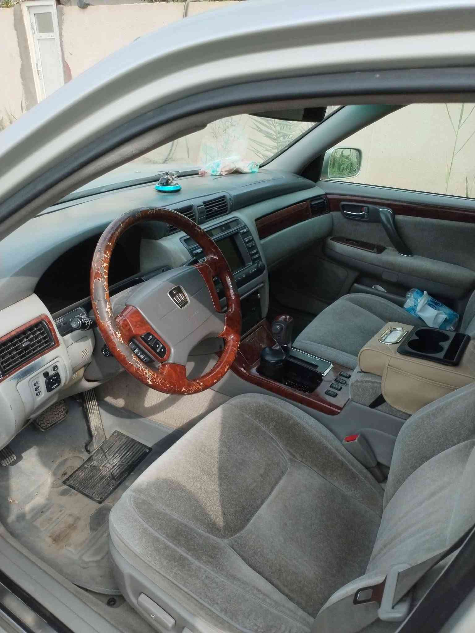 ملكه • ٢٠٠٢ • كفالة عامة