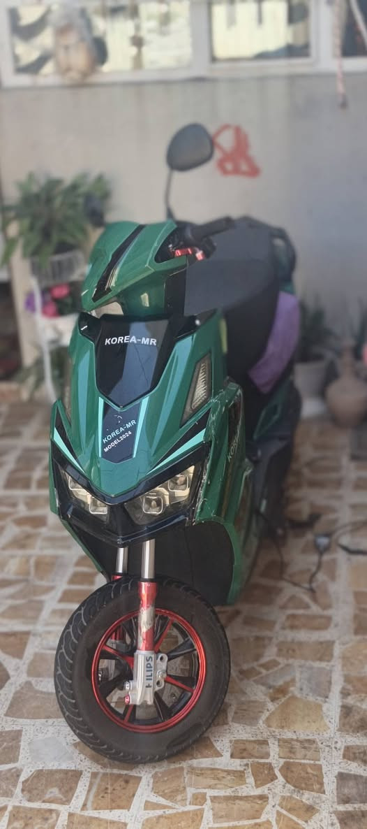 مطور كوريه للبيع الماطور تضيف وبي 3 سرع وبي 5 بطاريات دبل تايت جديد وسعر 500 وبي مجال وتواصل على هاذه الرقم *********** عنواني موصل حي السماح
