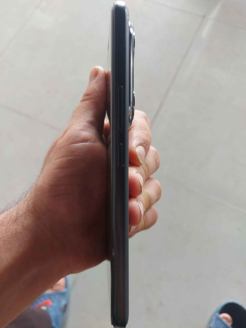 Honor 400Pro
Battery 6000
Charger 100W
3 غلاف
كامل ملحقات 
بي كسر بالضهر ومكان الشاحن شوي اطرافة محفور 
رقم صاحب الجهاز.
***********
توصيل متوفر لكل عراق
سعرة 540و بي مجال بسيط
---------
ئۆنەری چوارسەد پڕۆ honor 400 pro 
پاتری 6000 هەزارە بەبارگاوی کەرەوەی  100 وات 
سێ کەڤەرو کامل ئەشیای خۆی لەگەڵە بیلادی بۆ هەموو شت بێوێنەیە سەرنج ڕاکێشە 
هەرکەس ویستی چات بکا یان پەیوەندی بەم ژمارە
 مۆبایلە بکەن 
نرخي540هه زار ومه جالي كه مي تيدايه
*********** كركوك, العراق
