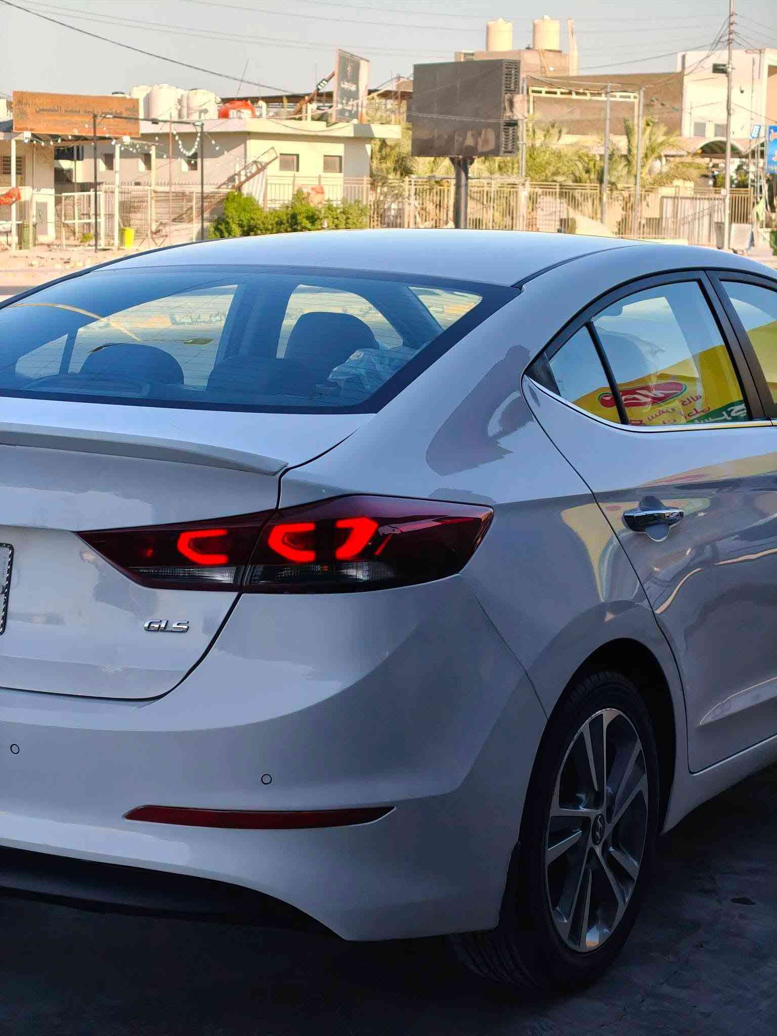 🙋
🚗 هونداي النتره 2017 وارد خليجي
💫 فول مواصفات ViP CIS.👇 
! مقاعد جلد داخل قرميدي قطعتين تبريد.  المقاعد الاماميه كهرباء وتدفئه وتبريد وخزن ميموري. والخلفيه تدفئه.
تحكم مقوذ جهتين وتدفئه. حساس امامي وخلفي وردار امامي وخلفي وجوانب. فتحه سقف. بصمه تشغيل . شاشه أصليه. لايت LED.  أنضمه قياده 3 ./ وباقي الموصفات المعروفه ب CIS/ محرك 2000 دوش. مكينه وكير كفاله بدون فتح. ملاحضات ( الدعاميه الخلفيه صبغ أثر تكشيرات. وكارت بل بنيد موضح في الصور .) الباقي كفاله
رقم بابل إنكليزي بأسمي سنويه للغايه 2031.
السعر. 💵 $145 بيها مجال 
📍 العنوان بابل مركز المدينه . للأستفسار الاتصال على الرقم ***********؛
