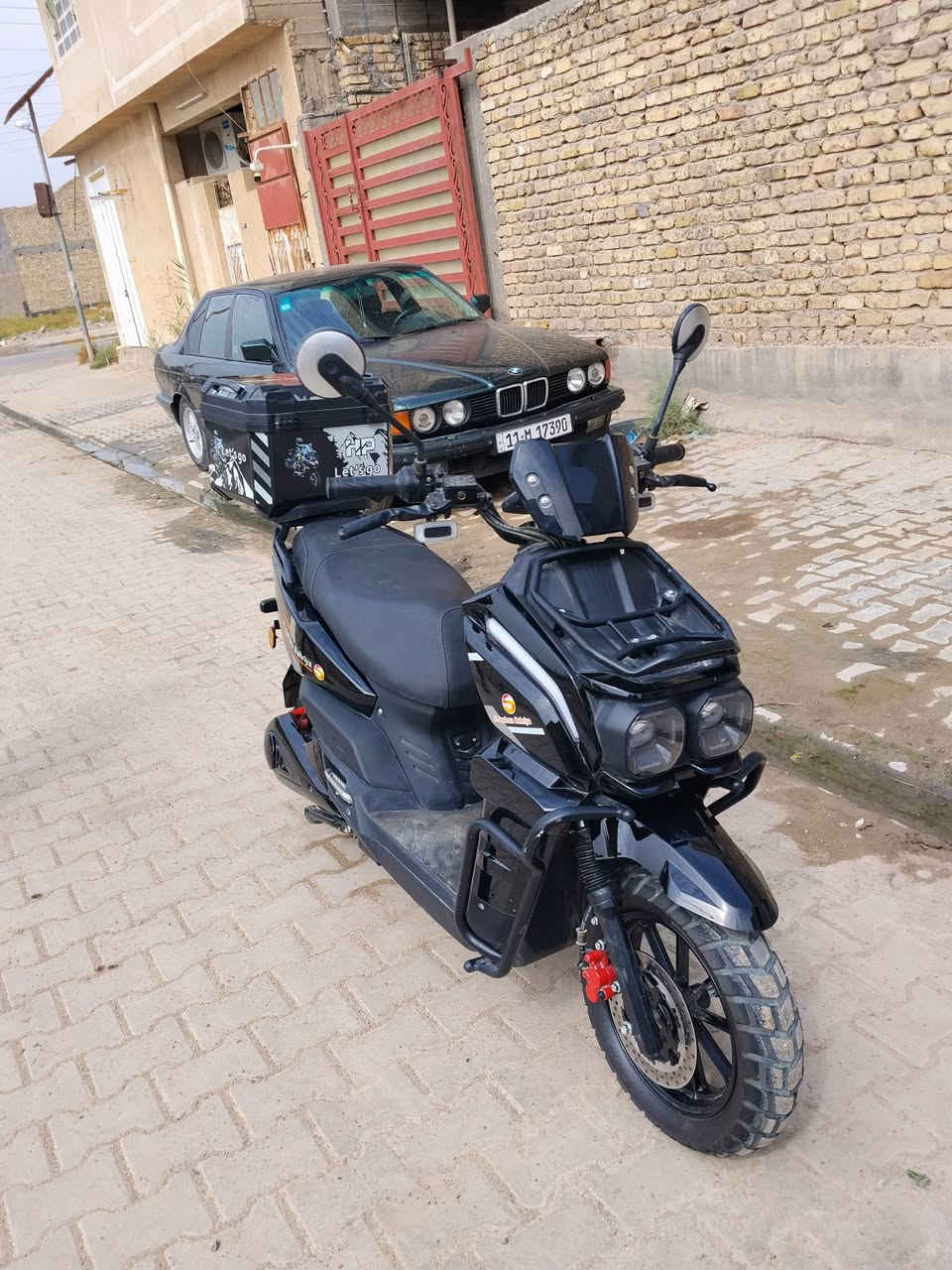 متاح اباجي للبيع اخت جديده ما ماشيه شي قليل دراجه مضمومه زيرو
ملف 3000طلقه 🤞🫠
بطاريات مصطره 45امبير 😉
تايرات حجم 12/90/170 جبلي 💯
لايتات عالي ناصيي العالي يعمي شرط 🤓 
اشاير يمنه يسره دبل اشاره 🦹 
وياها 3صناديك ثنين صفح وحده بنص 🙇
سرعه مخيفه وشلعه تشك الكاع 🙃 
شخط مابيها دراجه وزيرو 😋
دراجه علا أخر حبايه كامله 🙂 
سعر 1200بيها مجال قليل مكاني طارميه تدبير شراي اتصل مو شراي لتراسل وتعبني
