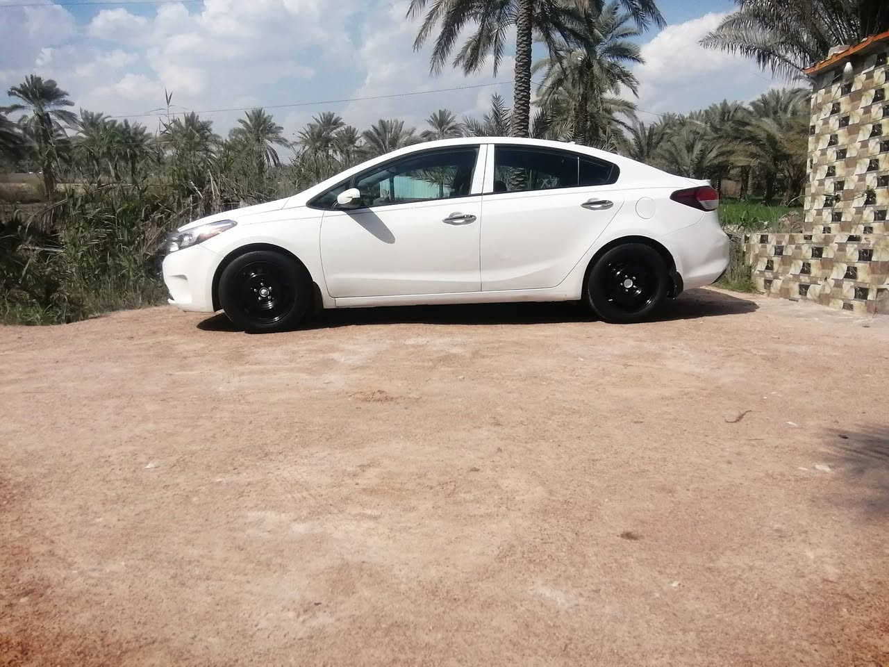 سلام عليكم كيا فورتي موديل 2017 مكينه 2000 دوش حادثها بأمريكا جاملغ امامي الايسر وبالعراق قبق صندوك امبدل جاملغ الخلفي بي بارد جيهت سايق سياره كلها ايبل  واحد فقط قطعتين تبديل رقم كربلاء بسمي سنويه 2029  ماشيه 167سونار بالمنشور شوف وقتنع عجبتك خابر ماعجبتك لا تكسر بيها سعر 110 وبيها مجال سياره عليها غرامه 700 الف تريد الغرامه وراي تريد وراك
باقي التفاصيل اتصل ع الرقم ***********
