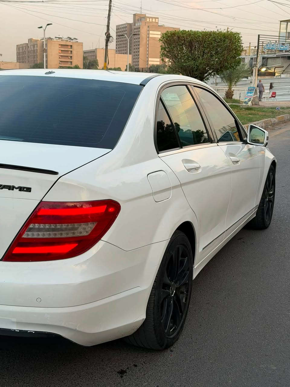 مرسيدس C200 • ٢٠١٣ • رقم بغداد