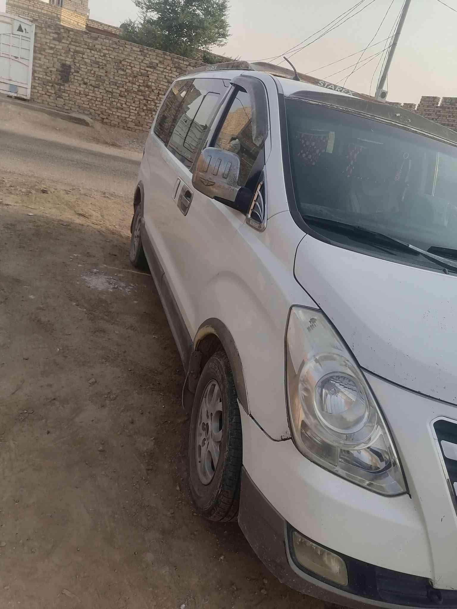 سلام عليكم ستاركس مفتوح محرك بي بخار تخم تاير باتري حداديه جديده قواعد دبل شركه تبريد ثلج  مكانه ديوانيه السعر ١٢٥ وبيها مجال حك الجيه للتوظيح القماره أثر خياس ومصلحهن
