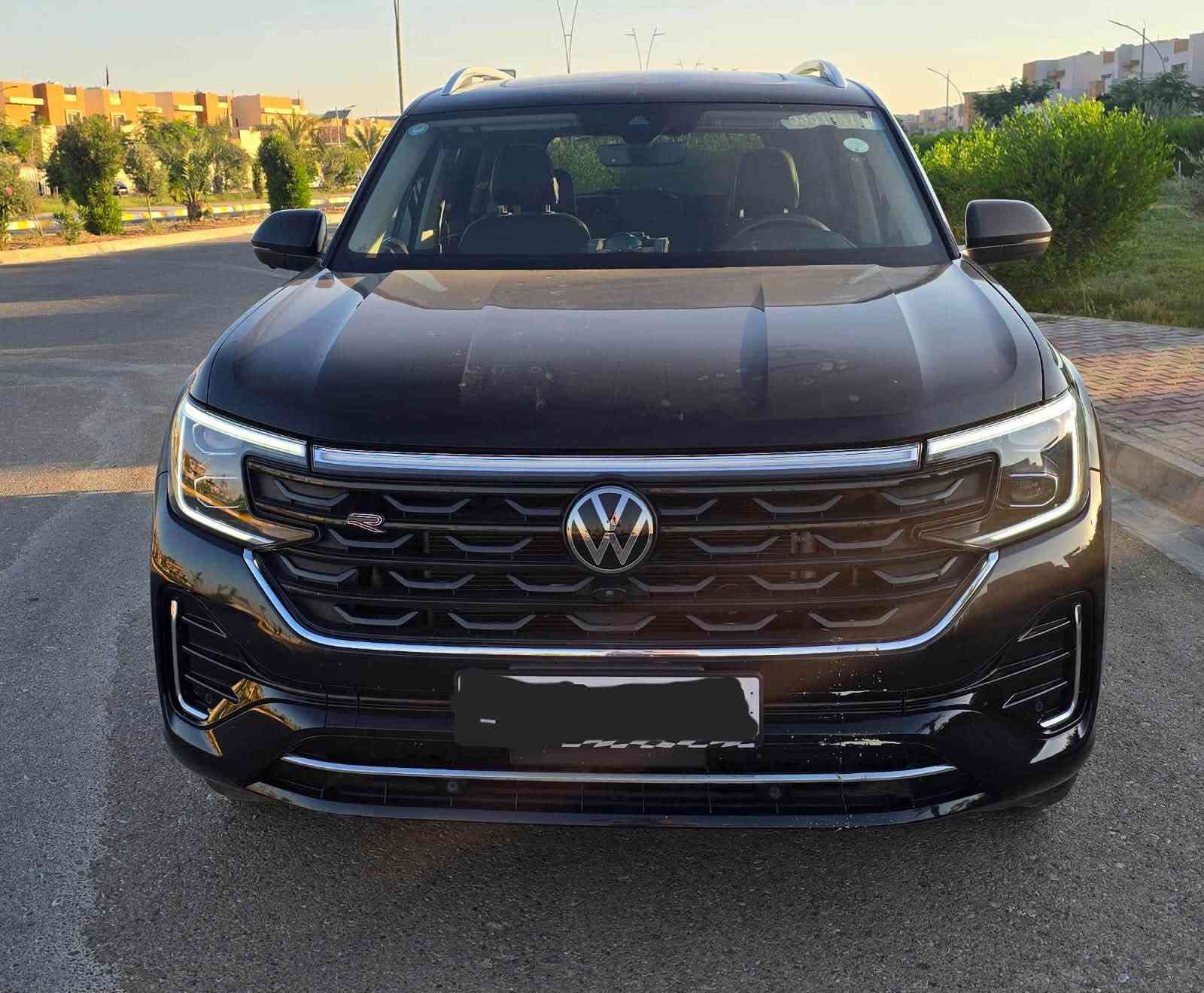 فولكس واكن اطلس موديل ٢٠٢٤
اعلى فئة ماكو فوكاها
 #ATLAS_SEL_PREMIUM_RLINE

ويل كروم حجم ٢١ 
كامرة محيطية ٣٦٠ درجة 
دفع كلي مع ٦ انماط قيادة
الانارة تفاعلية مع حركة الستيرين والدواخل كلها لمس  
وبعد بيها هواية مواصفات
شوف الفديوات بعد عالمواصفات   
ضرر فقط شوية من الباب الامامي وشوية من الخلفي طرف السايق مصلحات نفسها بدون دواخل بدون ايرباك نظافة فوول 
  رقم شمالي بإسمي  
#ATLAS_SEL_PREMIUM_RLINE
اعلى فئة-فول الفول 
للاستفسار 
***********
