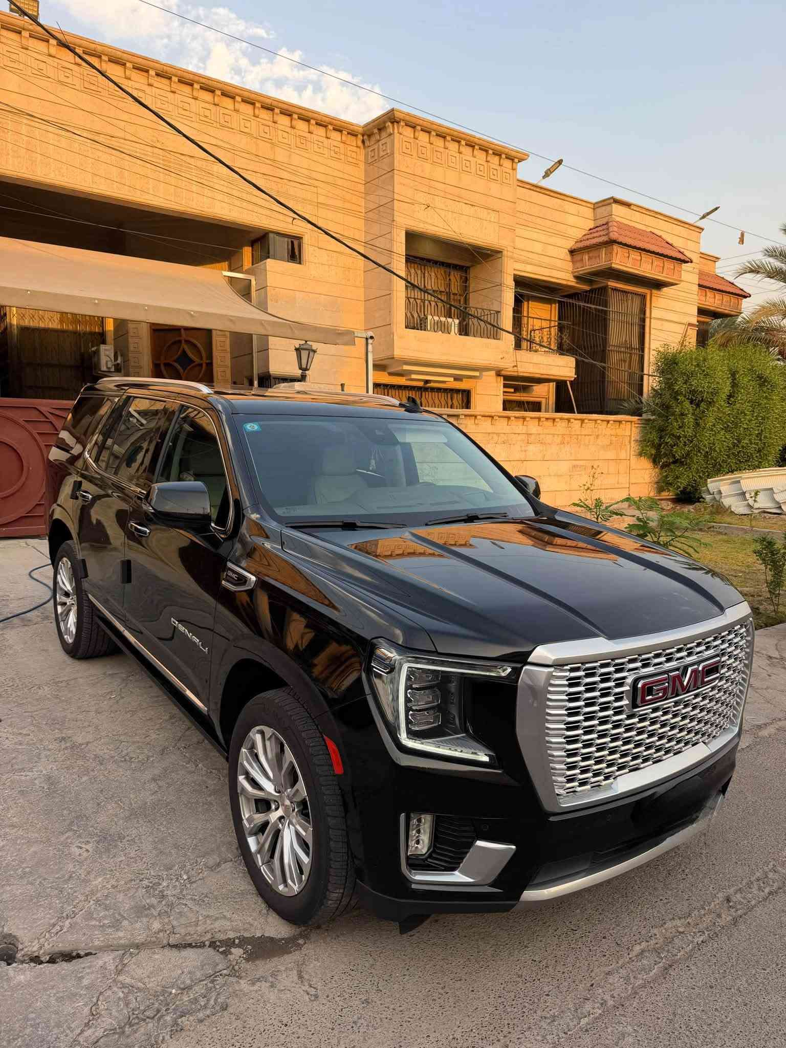 السلام عليكم 
GMC دنلي 
الموديل 2023 
المواصفات 
كشنات خزن 
تدفئة وتبريد الكشنات 
داخل كريمي 
شاشات تطبيق 3 
تحديد مسار 
رادار 
جكات 
كشنات منفضل 
داتو شو
كامرات 360 
دوسات كهرباء 
وباقي المواصفات المعروفه السياره خليجي وكالة المنصور ماشية 37 كفالة عامة ماعده رصعات 2 خفيفات السياره مغلفة ppf والجام عازل حراري السيارة نضيفة بمعنى الكلمة المكينة على وضع الشركة مكفولة السعر 54 يعني خمس شدات وربعون قابل لتفاوض شي بسيط رقم بغداد الرقم ***********
