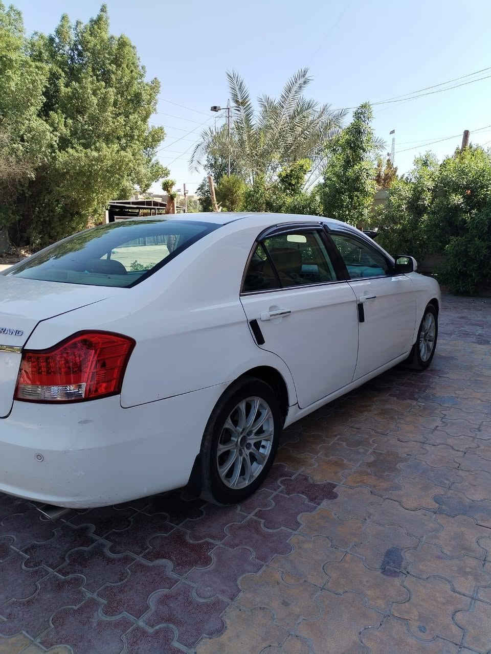 السلام عليكم للبيع امكراند الحجم الكبير بغداد ٢٠١٣ انكليزي الجديد سياره جاهزه مابيه اي نقص كير مكينه بلاد كير أوتو ميكانيك المرغوب مكينه ٢٤٠٠ بلاد شاشه وكامره فتحه كهرباء داخل نظيف تراي كلش حلو تبريد ثلج قطعتين تدفئه مكان السياره حي العامل عالسريع الملحانيه قرب مسبح الرافدين موبايل *********** أثير *********** السعر ٥٩ وبيه مجال حك الجيه تحويل ثاني يوم

نص مكتوب في الصور:
- يرجى إدخال النص