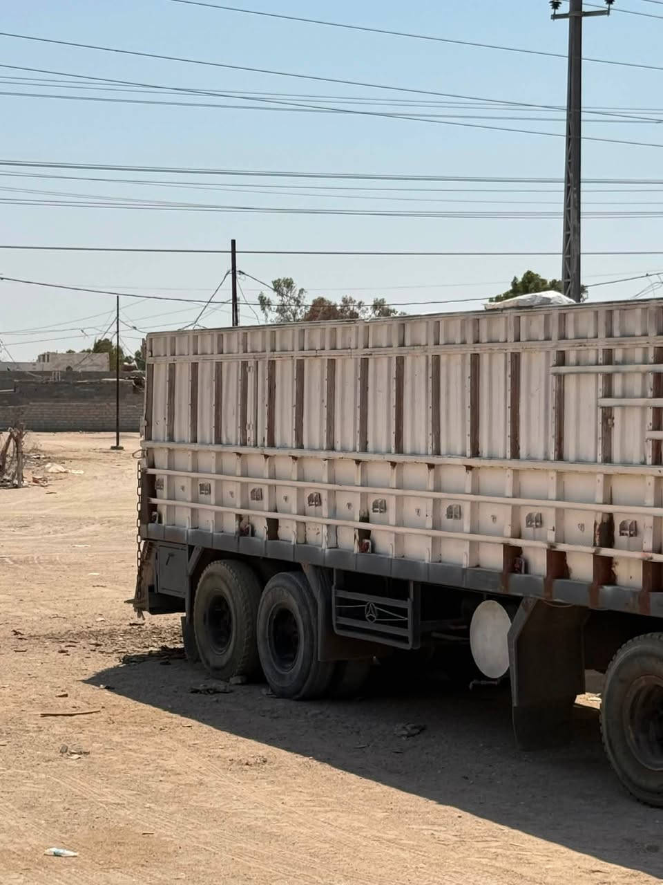 عربانه البيع
عربانه حداديه صينيه 110 تواير 22,5 طول 8.5 مكان النجف
لاتصال ***********
