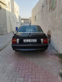 موديل ١٩٩٣ • توماتيك • حجم ٢٫٠