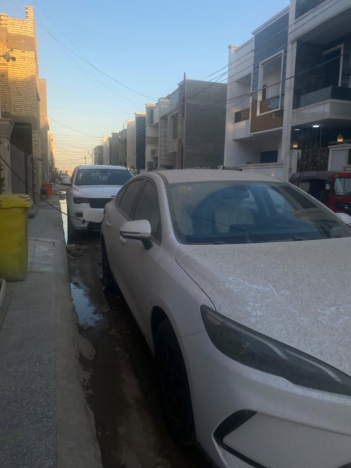 السلام عليكم BYD 2025 رقم بغداد باسمي بعدها بوضع الزيرو ماشيه 6الف hev كفاله عامه موصفات معروفه داخل ابيض مكاني بغداد متواجد حي العدل والدوره  السعر 21200 ***********
