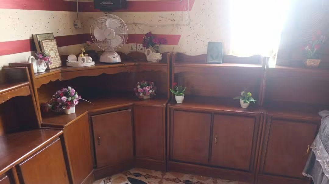 للبيع غرفه نوم حطاطه سعر ٥٥٠ وبيه مجال ع خاص
مكان الانبار كرمه
*********** للاستفسار
