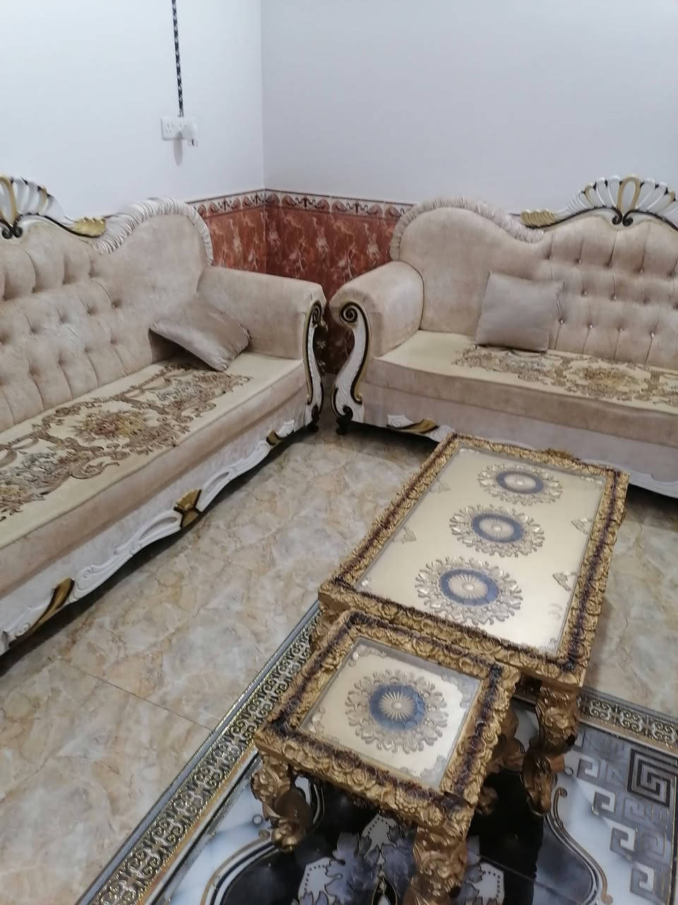 السلام عليكم
٣ طخم قنفات للبيع نظيفات جدا استعمال قليل مكاني قضاء السنية الاتصال على الرقم *********** بي واتساب
