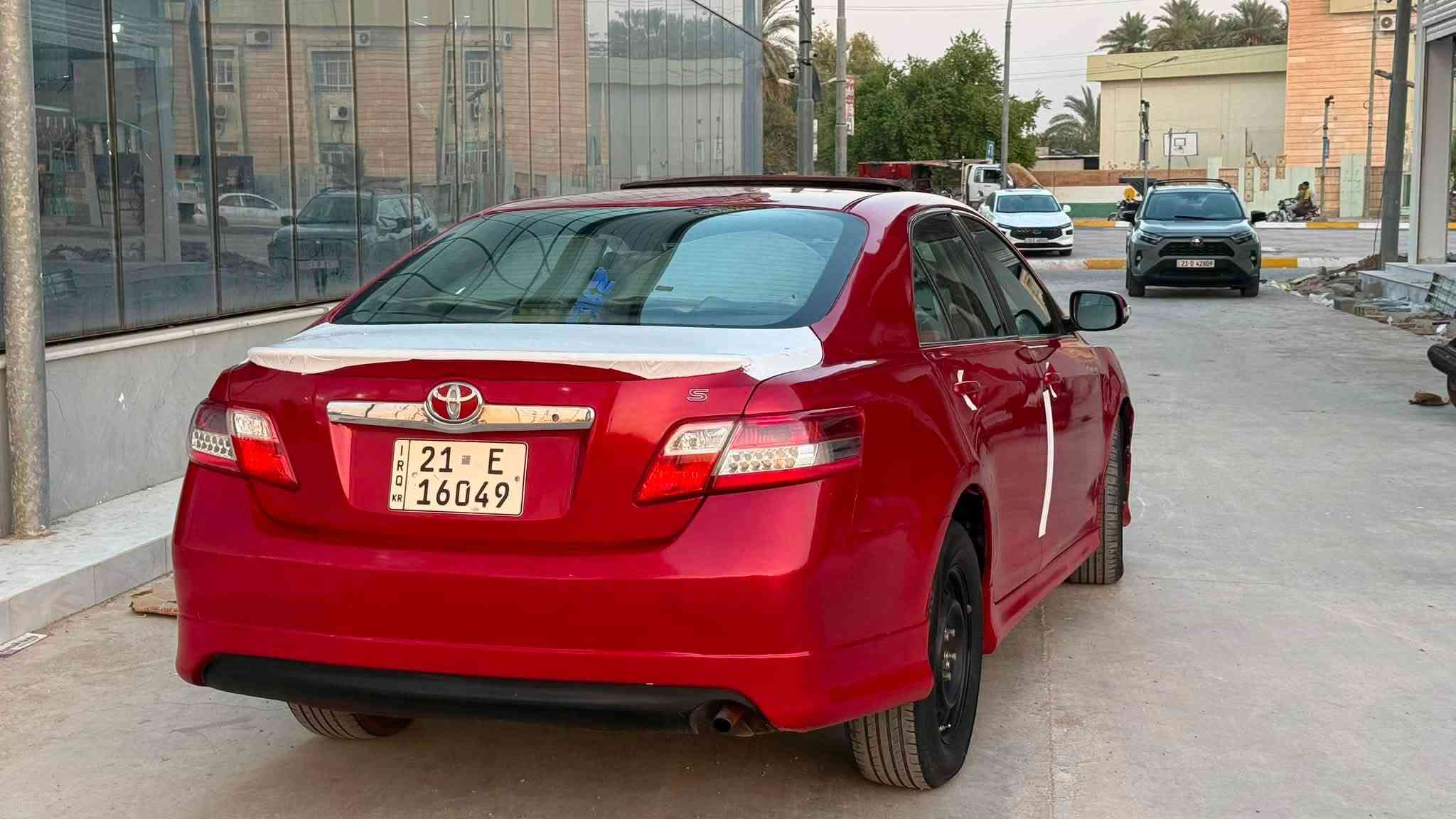 كامري 2009
سياره مواصفات امريكي 
بدون نقص 
گير محرك جديد مال حاويه 
تخم تاير جديد 
سياره مواصفات s 
سنويه رقم كله جديد 
ستيكر بانزين بيها 
سياره مصبوغه عام 
سعر ٧٠ وبي مجال قليل 
عنوان خانقين 
***********
