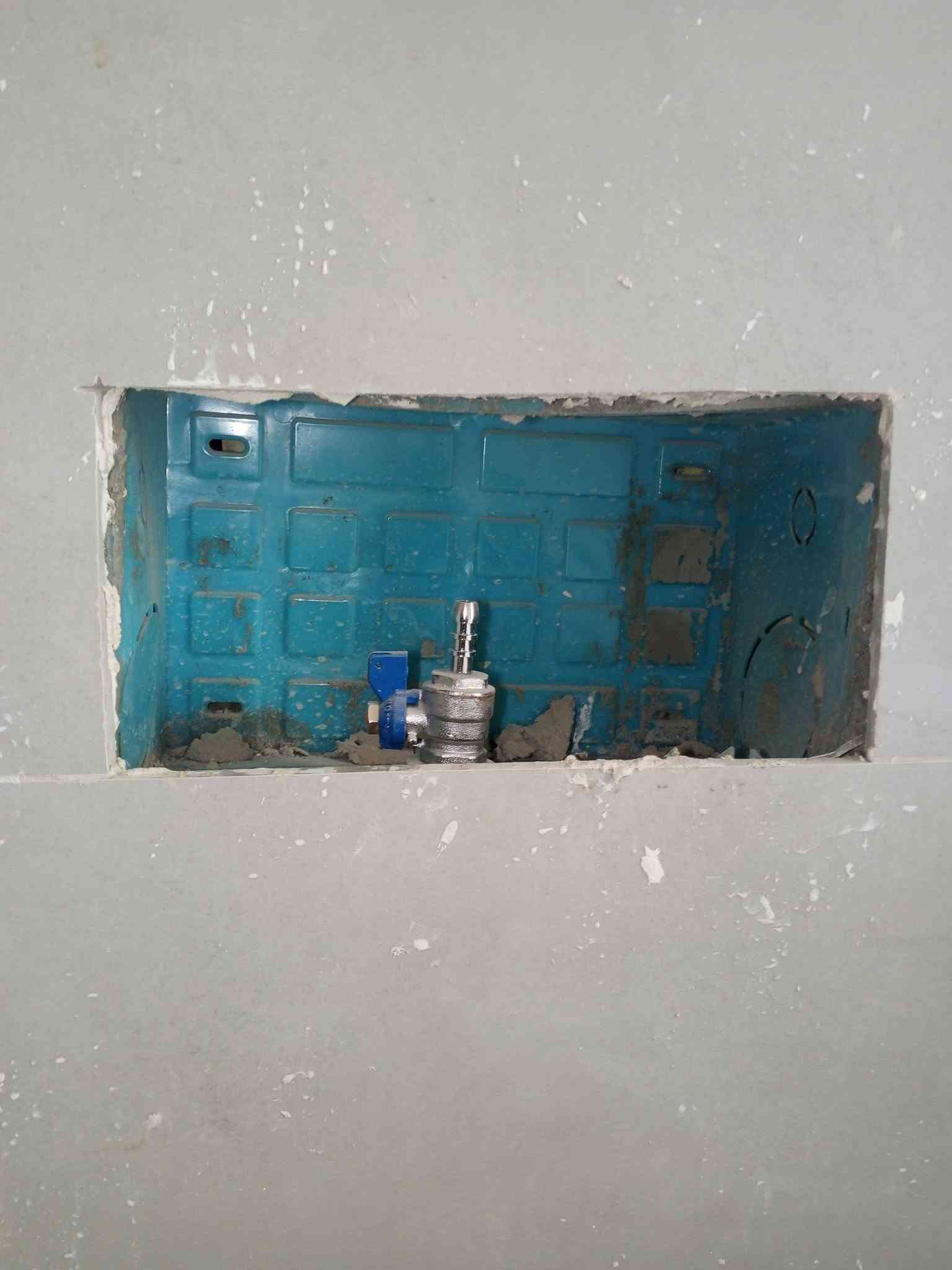 مرتضى عبـــــــادي
للتأسيسات الصحيه الحديثه 
التواصل مع الأرقام 
***********
***********
