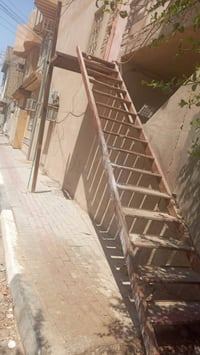 درج حديد • ٥م • مع صحن