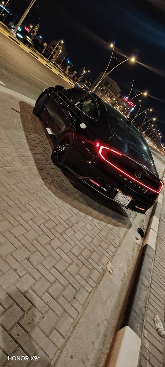 سياره سوناتا للبيع مديل2020 ورد امريكي تقرير غرق واصل الدوسه وبيه مدكر صار بالعراق سياره معوقين اقل من شهر تقريبا وتصير حره راعيه جاهز الوكاله او تحويل بيع او مراوس الانترا تجميع او k5 مكاني البصره الزبير ***********  غير متوفر على فيس البصرة, العراق
