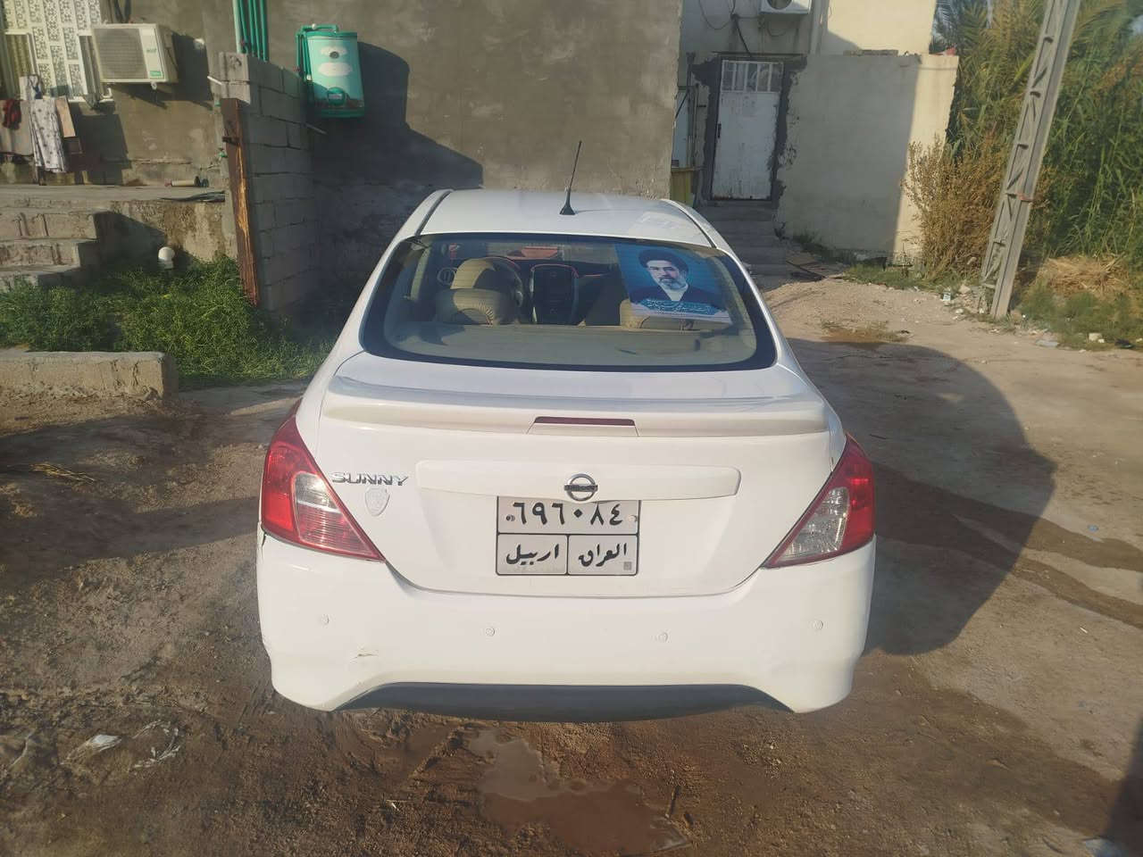 نيسان سني 2022 
سياره بيها طخه خلفيه بسيطه والباقي كفاله موجود بيها سونار 
السعر 100$
مكان السياره البصره شط العرب
*********** تواصل واتساب
