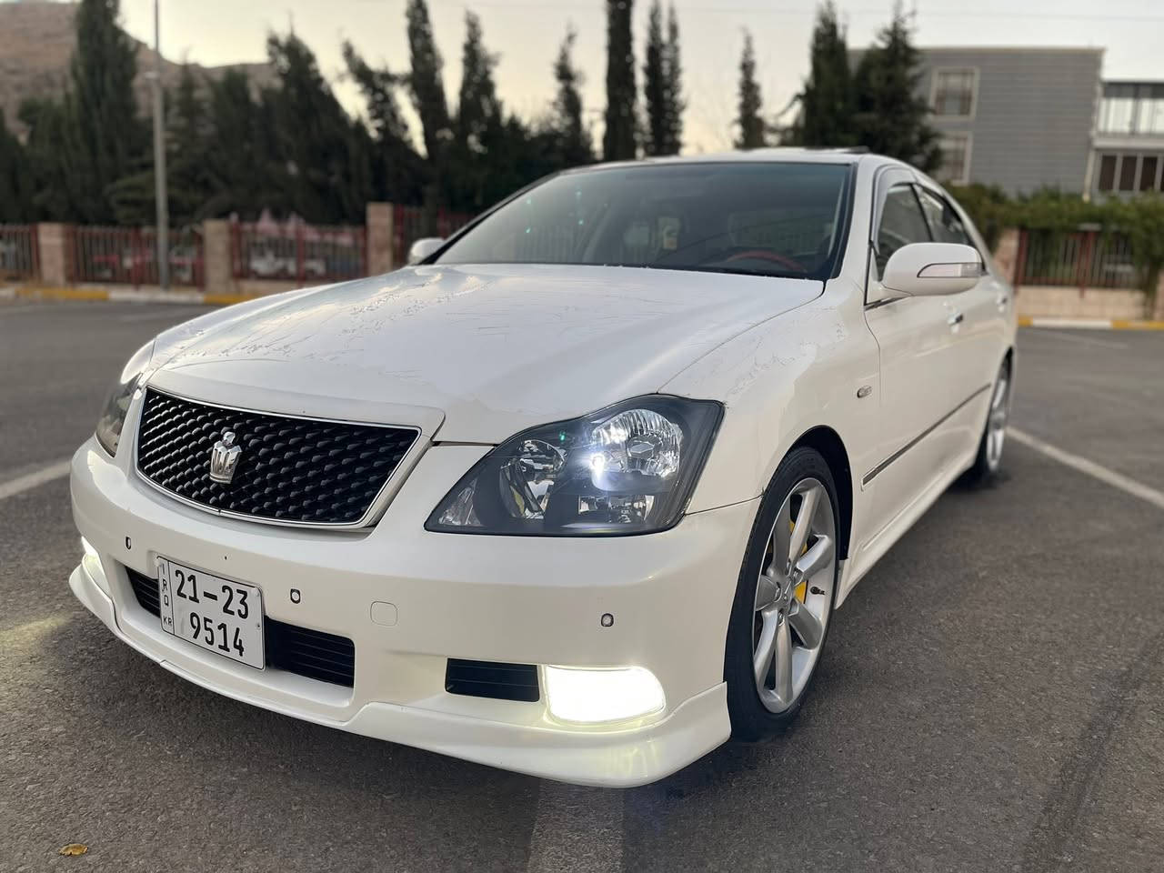 سڵاو هاورێیان ئەم سەیارە بۆفرۆشتن بڕاوە بڕاوە
تۆیۆتا کڕاون مەکینە 184 گێرومەکینە و کارەبایە بەشەرتی دەفیتەر سەیارەکە بەشەرتی کۆم پیتەر دەفڕۆشم سەیارەی ماڵانە کامل مەسروف کراوە بۆ مەسروف مە گەڕێ سەیارەکە لەسەر دەقی شەریکە ماوەتەوە قەپو قۆپو شوختو دورەنگی بە شەرت 
تەقەورەقەی نیە سەیارە کە روبەرو زۆر لە رەسمە کان جوان ترە فول مواسەفاتە سڵایت ئاوێ نە ئیشارەت سپۆرتی پێشو دواوەی بۆ بەسراوە دەرکابەسمە هەمو بەسمە کان ئیشدەکەن کوشن جڵد کوشن خەزن کوشن کارەبا سوکان حەزەڵە ساج سور سوکان خەزن تەبرید ساردو گەرم کامیرە ئێم پلی فایەری بیلادی سەیارەکە مواسەفاتی لایتە کانی بۆ زیاد کراوە کامل مەسروف کراوە دەحمو لێدران بەشەرت بەس جێ موسە کانی بۆیاخە هیچ گڵۆپێکی ناوشاشەی پێنیە بەشەرت کۆمپیتەر سەیارەکە زۆر بە قەوەتە هەموزانیاریە کانم نوسیوە شوین 
ڕانیە بۆ سەحر نامە بنیرە 
*********** وەتس ئەپو فایبەر

