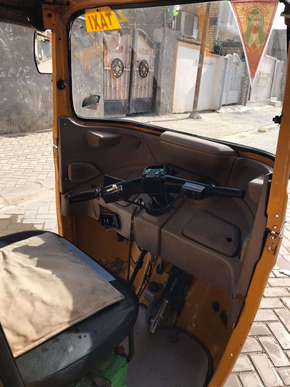 موديل ٢١ • بوشة وبستم • اور سبع قصور