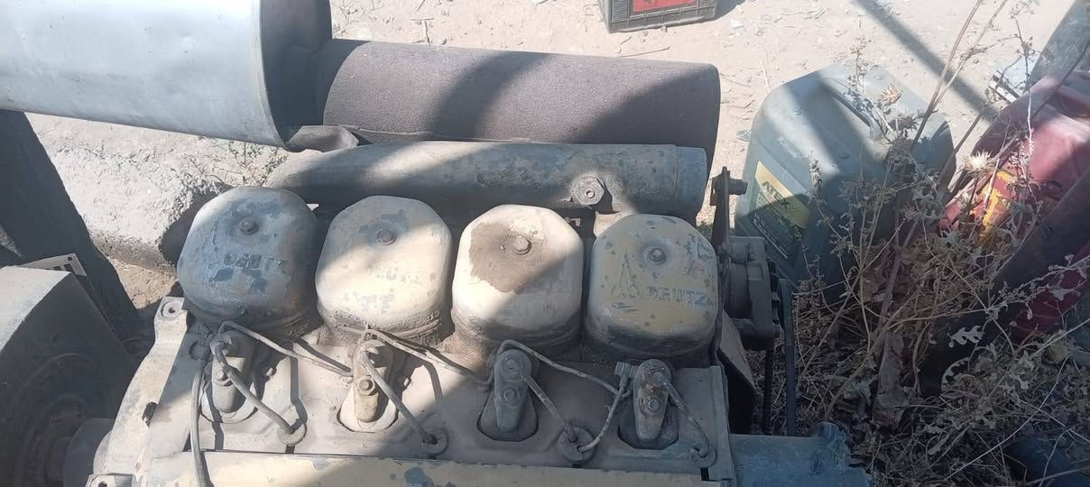 مولد للبيع دويز 4بستم صاروخي مع راس توليد 50kv للعلم المولد عاطل ***********
