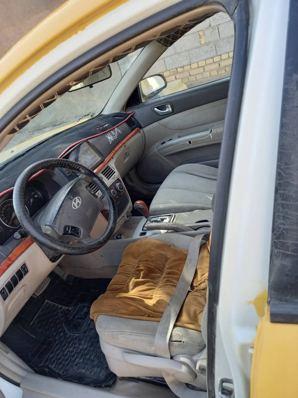 السلام عليكم سوناته موديل ٢٠٠٧ خليجي مكينه ٢٠٠٠ مكينه وكير شرط حدادية أمامية جديدة ضربتها بالحوض ومصلحه رقم بابل انكليزي سنوية لل ٣٠ مصفره هيئة وغرامات ب اسمي مكاني سماوة سعرها ٦٨ الشراي يتصل ***********
