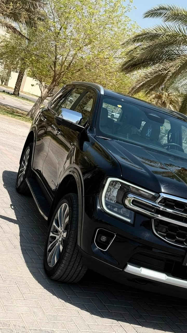 السلام عليكم 
فورد ايفيرست لمتد 2025 شركة القاصد 
رقم بغداد بأسمي مشروع وطني
العنوان كربلاء المقدسة 
اعلى فئة بالسيارة معروفة مواصفاتها 
بنوراما 
كامرات محيطية 
جنطة كهرباء 
رادارات محيطية 
مري شفط وترحيب 
وبعد هواي مواصفات 
ماشية 35 الف كيلو 
السعر 52 مليون وبيها مجال  ( علما ان سعر الزيرو في الشركة 58 مليون )السيارة مكفولة
للاستفسار اتصلوا عالرقم/***********
