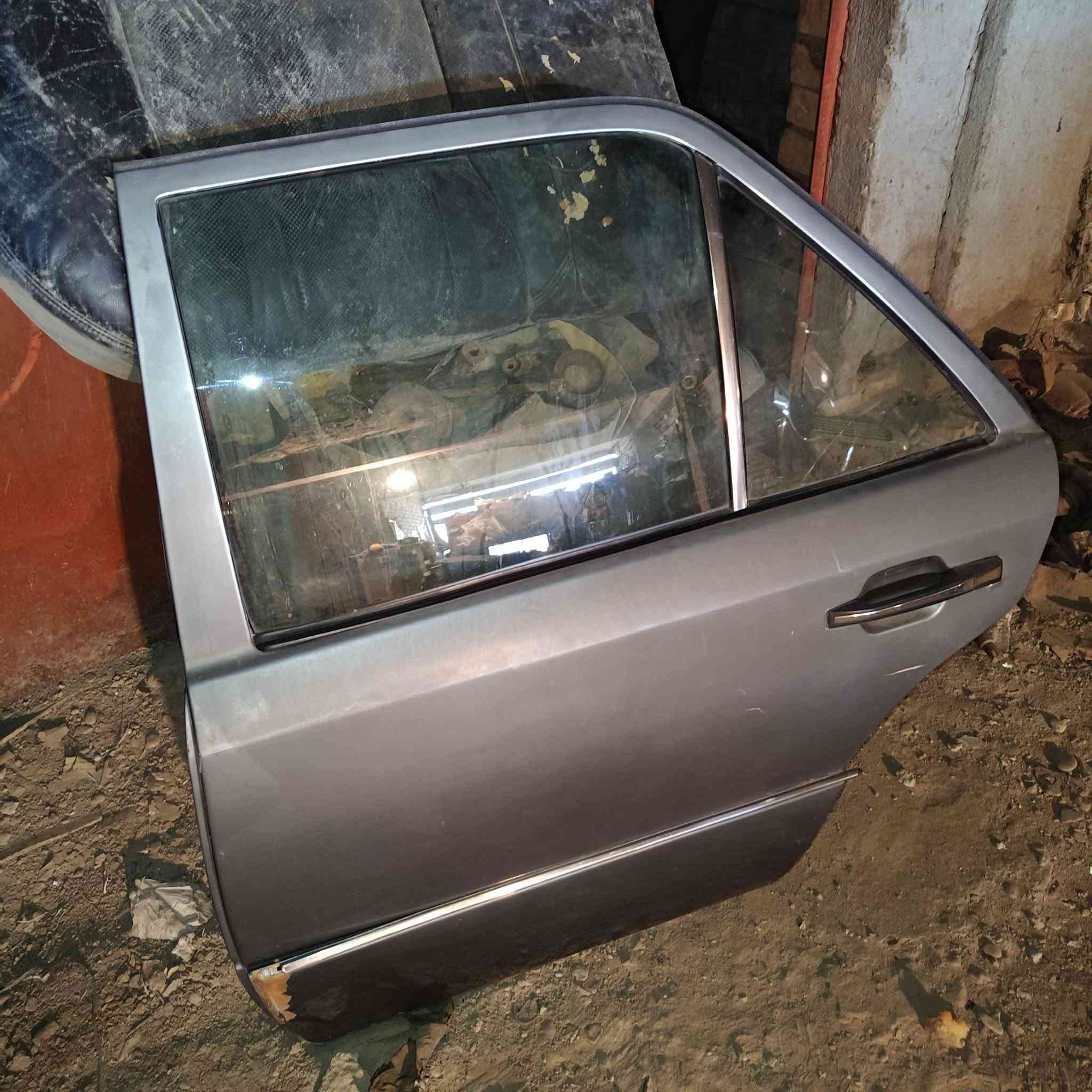 بيبنان مارسدس دب 4+جنطه
سعرهن 500نضافه فول
ناصريه حي الصناعي 
***********
