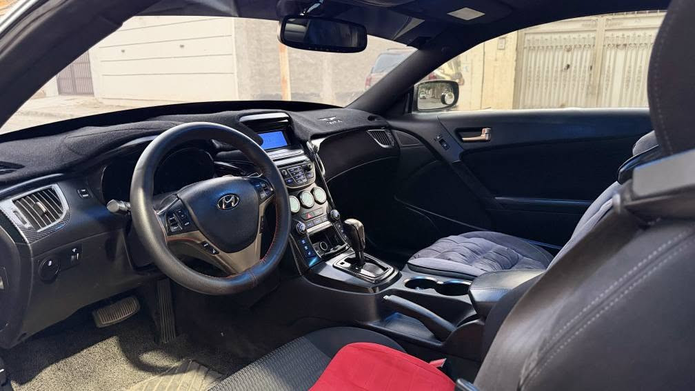 جنيسز كوبي bk2 2014
Genesis coupe bk2 
للبيع ...
عليهه كت gt
السياره نظيفه 
مكينه 0 km زيرو 
تبريد ثلج  حداديه جديده100/100
ويل 19 سبورت
كير مكينه  تيريو حداديه ممتاز
مكينه2000 تيريو اقتصاديه وقويه 
منظومة تبريد كامله من الراديتر للكمبريسر كله جديد
شفتات ستيرن 
بصمه تشغيل +ابواب 
مودات قياده 
الخ...
السعر 87
*********** كربلاء, العراق

