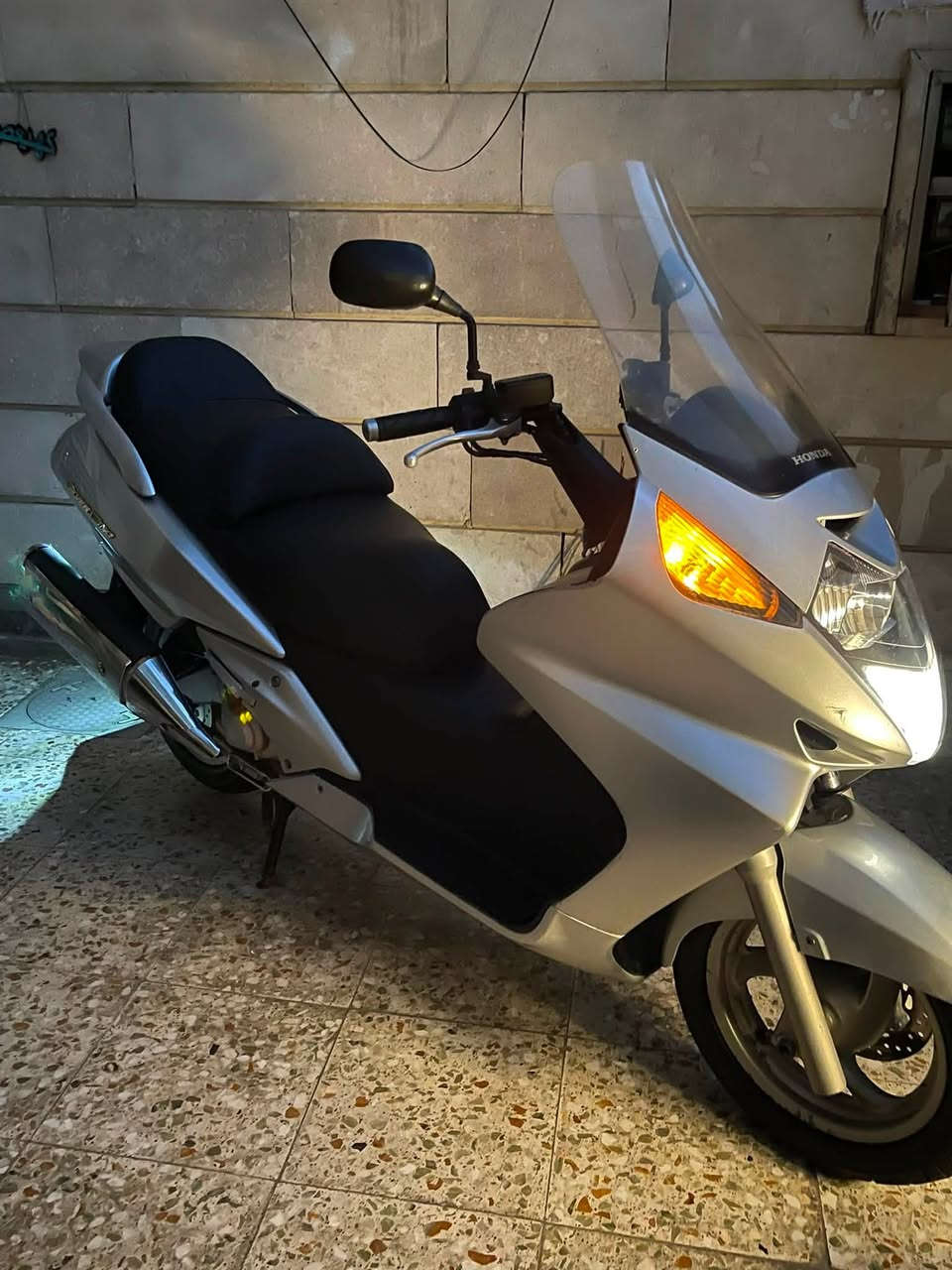 سلفر ونج للبيع
المحرك 400 ومكفول كفاله عامه 
كفرات نضيفه السعر 16 ونص 
العنوان بغداد حي العامل 
الاستفسار ***********
