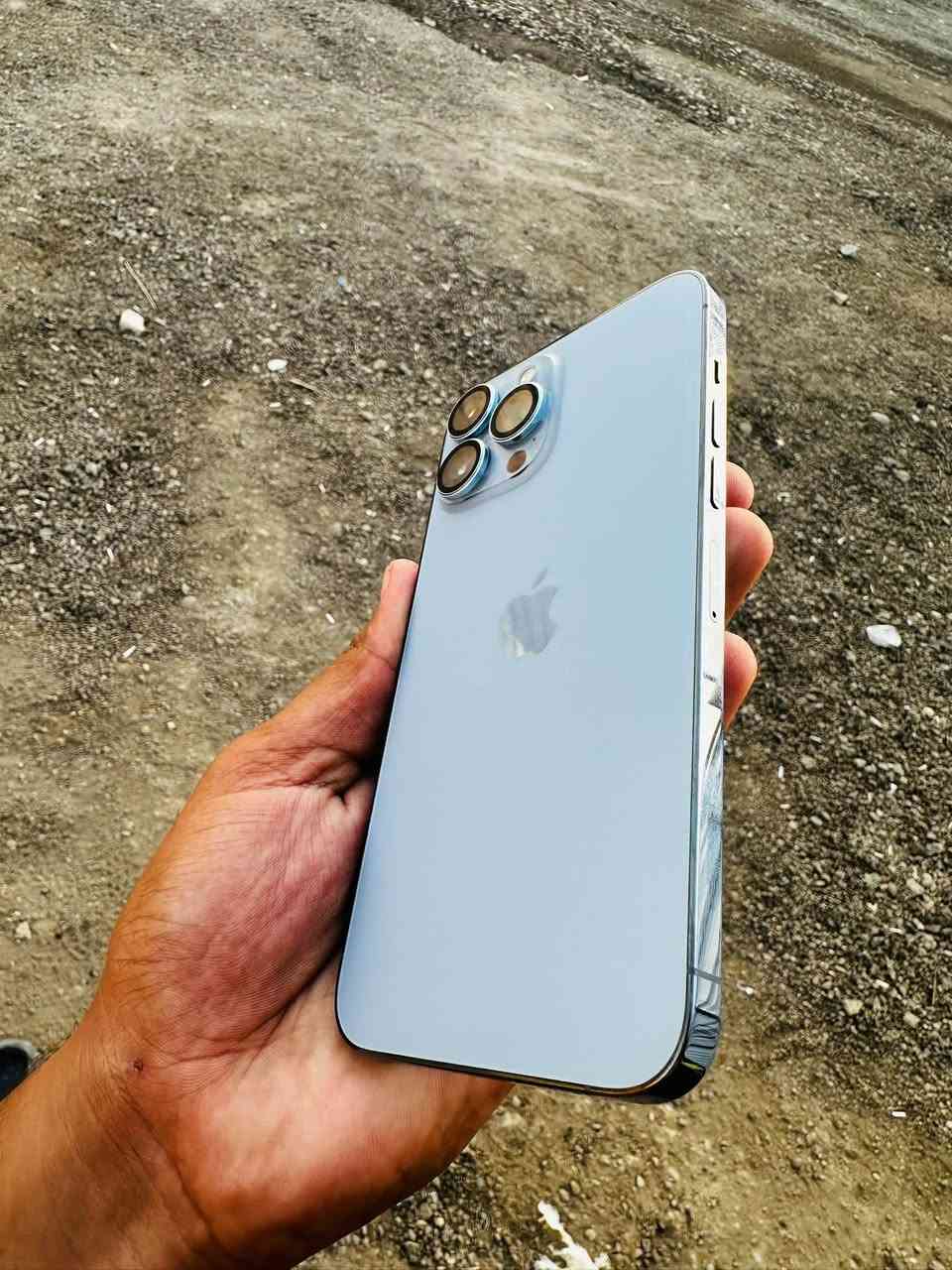 للبيع١٣ 

iPhone 13 pro max 

ذاكرا 256 

بطاريه 91% بلاد 

نموذج M

نضافه 90% لون بحري 

الجهاز فول فقط مبدل شاشه اصليه اصليه اصليه اصليه كله شغال مابيه اي خلل السعر ٥٥٠ وبي مجال 

مكاني بغداد حي العامل 
***********
