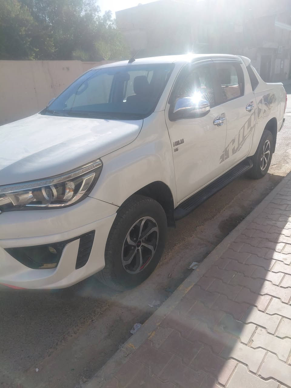 سلام عليكم للبيع تي ار دي ٢٠١٨ محرك ٦ بيع او مراوس بيكم فور ويل فقط ١٦ او ١٧ ١٨ مكانه واسط العزيزية  لسيار تحويل فقط راعيه يمي تجي واكعدك ويه ٢٣٠ وبيه مجال ***********
