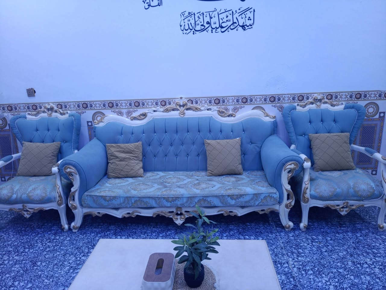 كاونتر ٥م • ١٠مقاعد • حي الجامعة