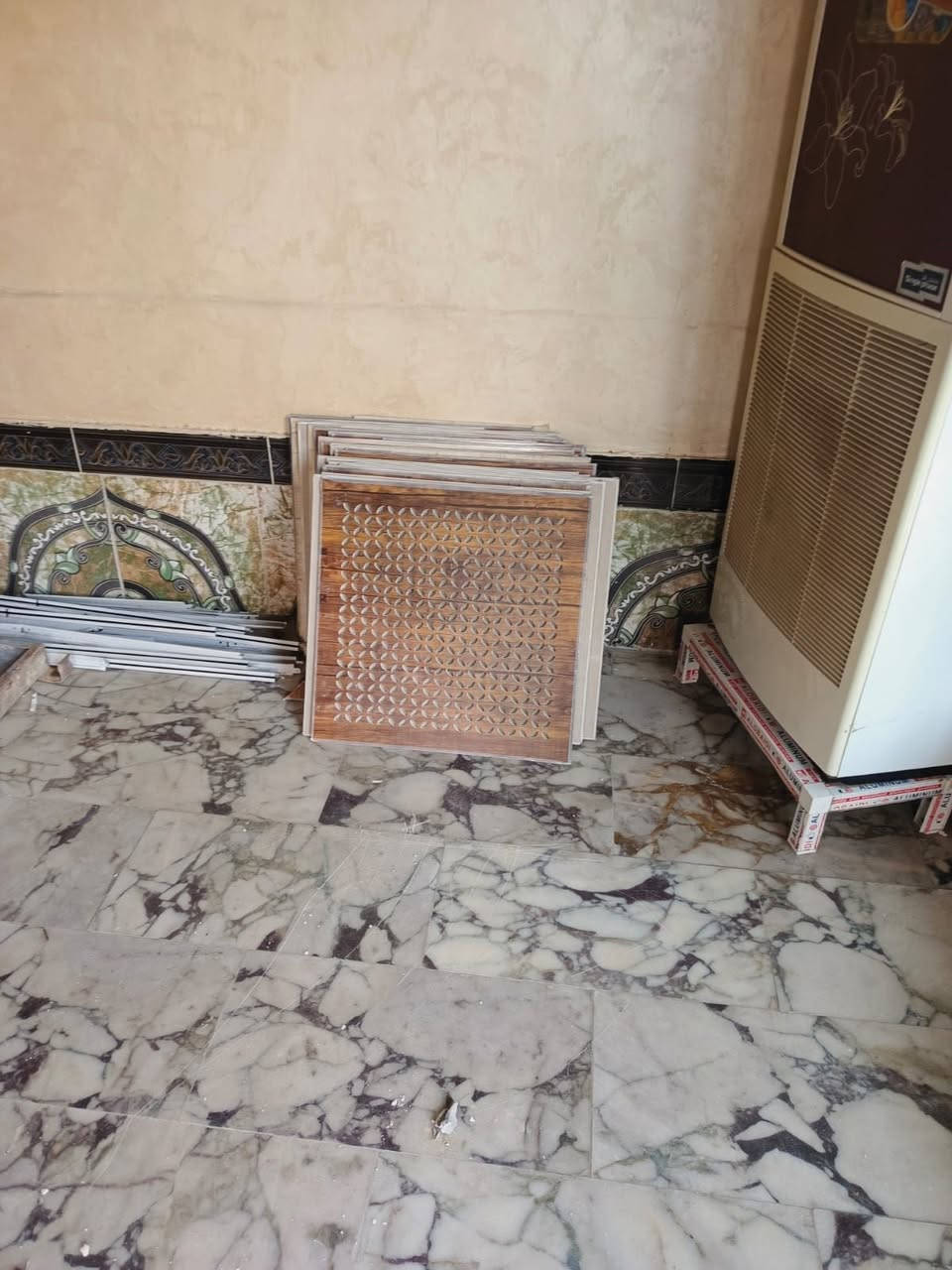 سقف ثانوي • مستعمل • الناصريه