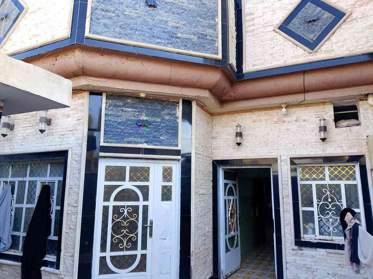 دار للبيع مساحه ١٤٠ متر طابو صرف

علئ شارع تبليط

العنوان ابي غرق حي السلام

قرب جامع الياسري

السعر ١٠٠ وبيه مجال

يرهم مبادره

***********
