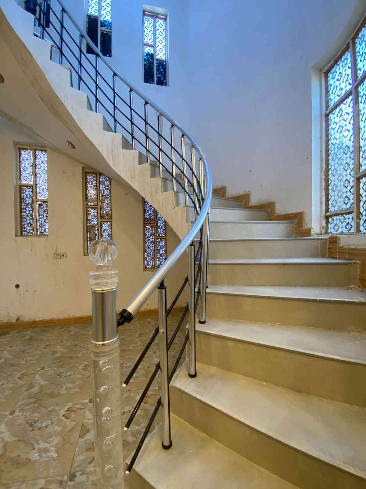 💥 دار طابو صرف ركن حي الرسول قرب مستشفى الولادة 🩵 ✅ (فارغ غير مؤجر)💥 ⚜️البيت للبيع جاهز⚜️ للسكن ⚜️ كونكريت مسلح ⚜️عرض الشارع 12متر على ساحه ⚜️  ✅فارغ حالياً 🏠  _____________________________________________ 🏤يحتوي البيت ع 🏤 طابق ونص 💥 💥 غرف نوم عدد 2 🔀💥 آستقبال 🔀💥 صاله 2  صحيات 🔀💥 مطبخ 🔀💥🔀💥 مناور2 ❇️  ____________________________________________ المكان 💥⚜️💥( حي الرسول)( المربع المقابيل مستشفى الولادة)  حي الرسول ♦️ المساحه💥⚜️💥(100)م ركن  (10×10) السعر 💥⚜️💥 170 قابل للتفاوض   💜 _____________________________________________ 👑تريد عقارك ينباع ماعليك سوئ  المراسله والباقي علينه ‏#للاستفار... او عرض عقارك 🏛🖥🏛 ‏***********☎️***********☎️ ‏💢لمتابعةاحدث  العروض وافضلها انظم لقناتنا على الواتساب بالضغط على الرابط ادناه 👇 https://chat.whatsapp.com/JA9f5bBFuLKFBj2zfh4xL0?s=sh&p=a&ilr=0&amv=0 ‏
