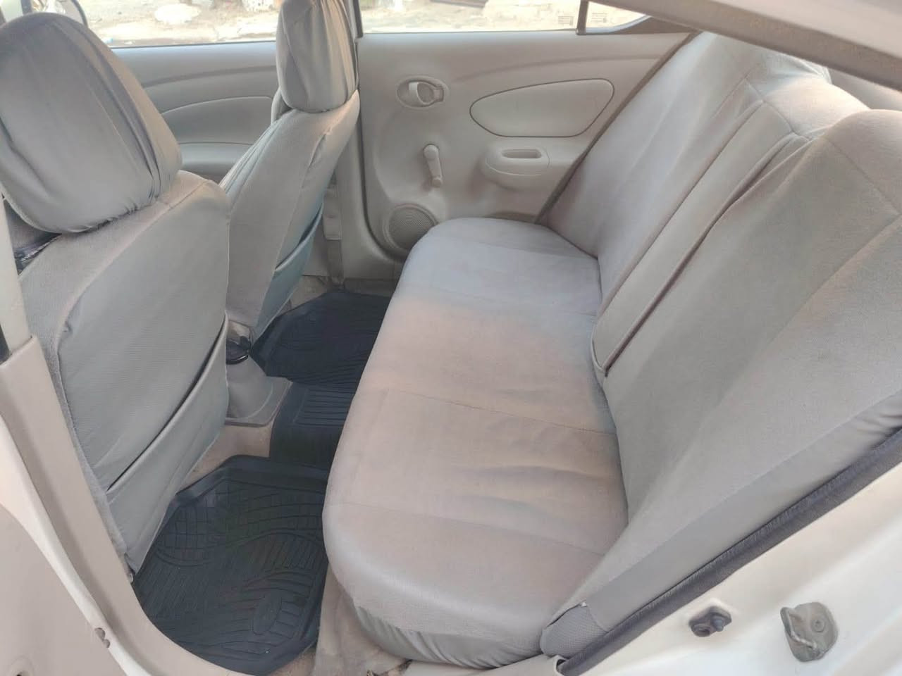 نيسان سني ٢٠١٤ سونار كدامك كير مكينه مكفول رقم اربيل بيها  ملاحضات بسيطه مكاني بغداد جديده سعرها ٧٢ بيها مجال عليها غرامات ٨٠٠ ب تحويل مياخذوهن 

***********
