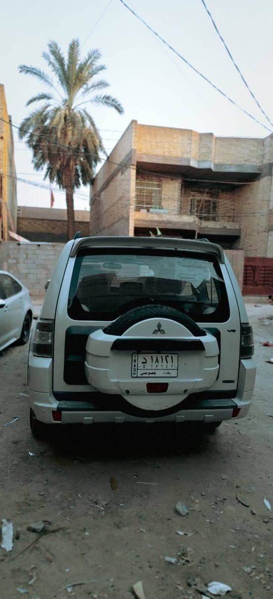 للبيع فقط
باجيرو حبتور ام الدمام موديل ٢٠٠٩ 
محرك جديد ٣٥٠٠ كير مكفول
السياره فول مواصفات
السياره عليهه ادامه شامله قاعدة فيت بم جديده
بلكات نوزلات وكاله اصلي
راديتر جديد طبقتين
لاستيك ولف بدلته ب٤٠٠ الف بي ضمان سنتين ورقة الضمان موجوده
دمام خلفي، سماعات محيطيه، تدفئة تبريد، اشاير مري،. مري شفط، سلايد روف، جرس بسرعة ١٢٠، تحكمات ستيرن، زوج تايرات جدد، 7  راكب، دوشمه جديده، بجم لكزز سعره ٧٠٠ $
، شاشة كبيره لمس ايباد، لايت زنون قبل سنه شديته سعره ٢٠٠$، بنكه اضافيه لتبريد المحرك، كمبريسر جديد.....

الجناي يعرف شكد صارف علسياره
*السياره بيهه قطعتين سمكره وقطعه بلاديه مبدله نفس اللون
وبيهه ملاحضات بسيطه بارد وتفاصيل بسيطه *
الصدر يحتاجله ترتيب

سعر السياره 110 ورقه وبيهه مجال
بغداد الامين الثانيه 
***********

للبيع فقطططط
