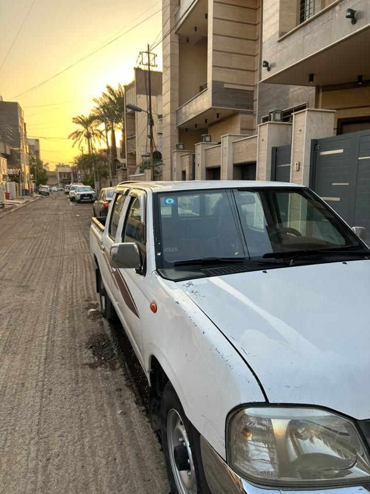 سلام عليكم 

نيسان ٢٠٠٩ رقم بغداد الجديد بااسمي مكاني بغداد الكرخ *********** السعر ٨٩ وبيهة مجال
