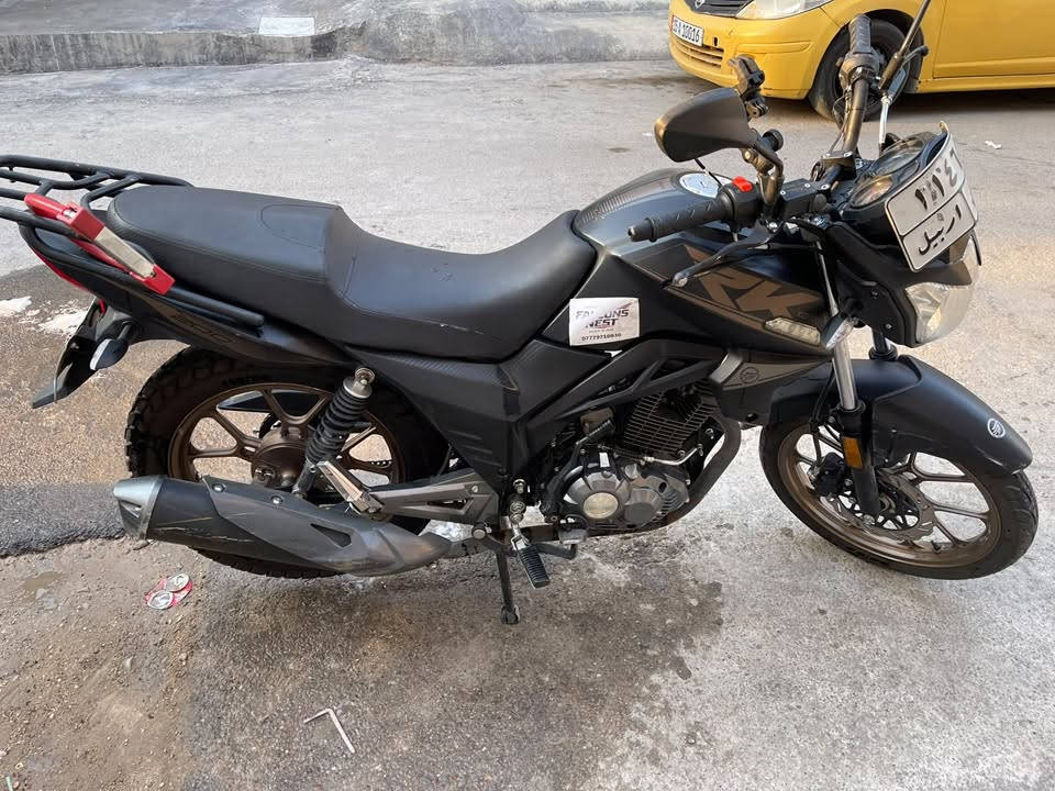 دراجة Rk 200cc مرقمة
دراجة Rk 200cc مرقمة
نظافة ٩٠٪؜ ماشية ٢٢ الف تقريبا مكينة مكفولة  تحتاج فقط تبديل باتري والسلف شغال دراجة مريحة جداً وزيتها ارقه نوع ومداريها  سعرها ٢١٠٠ وبيها مجال للشراي تجي تفحص بنفسك وتجيكها للتواصل واتس *********** .
