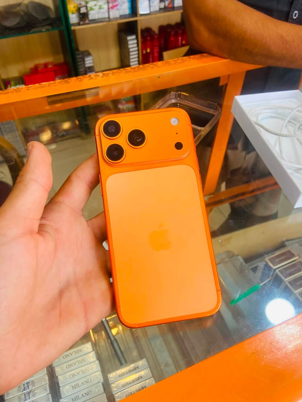 iPhone 17 pro max
ايفون 17 برو ماكس 

صيني غير اصلي 

بطارية ١٠٠ 

ذاكرة 1 تيرا 

للاتصال ***********
السعر 220 بي مجال
