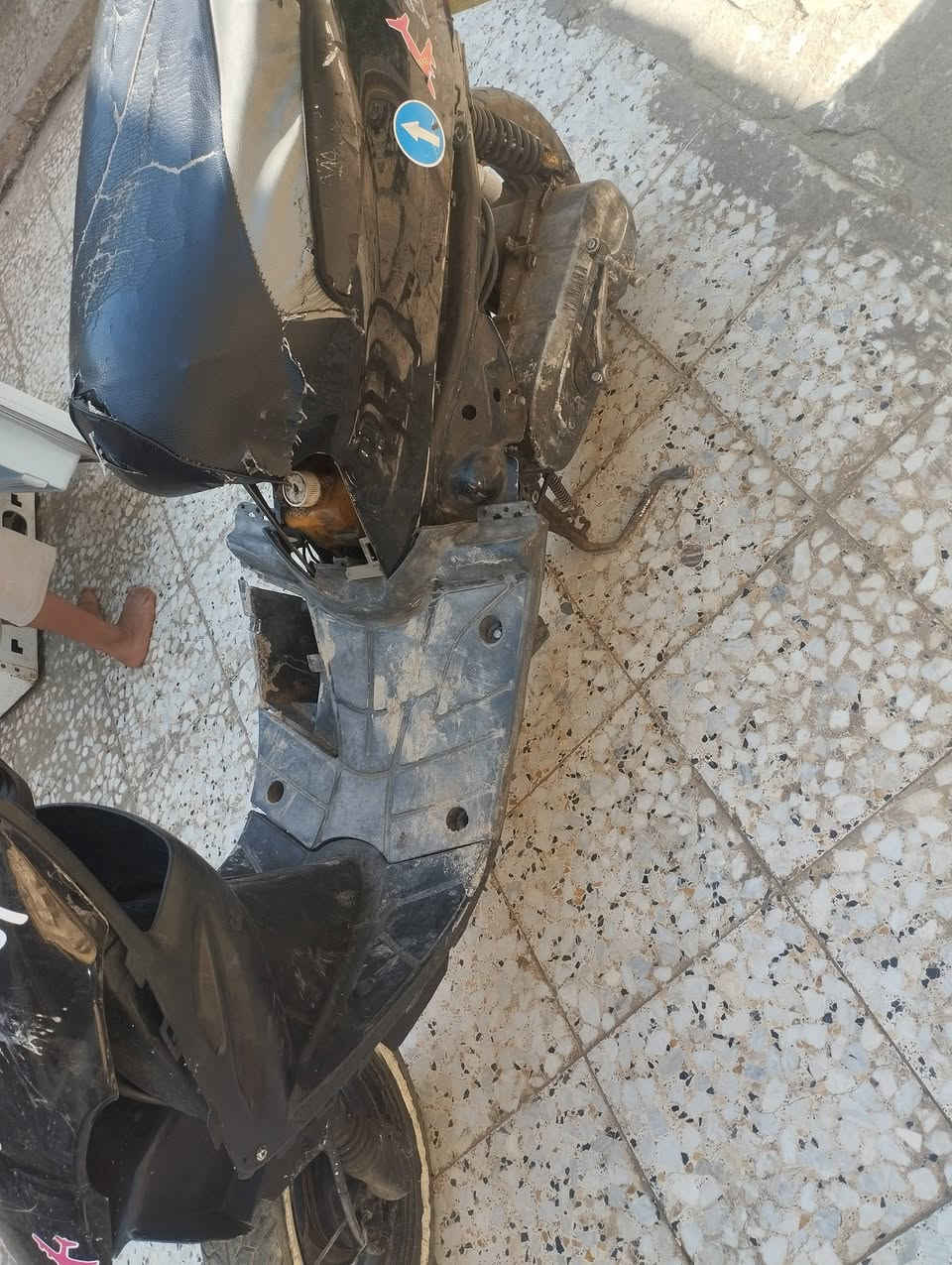 سلام عليكم 

دراجه تسع ازروف مرتبه 

تفيد الي يعلكون وهاي السوالف 😂

هندر واحد تشتغل 

عنواني ميسان. العماره

تفاصيل خاص او على الرقم ***********
